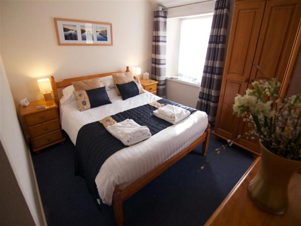 King'S Arms Hotel Lostwithiel Phòng bức ảnh